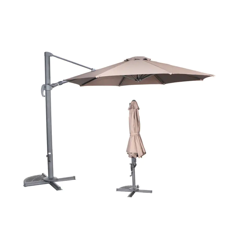 Outdoor Garden Umbrella Features That Improve Wind Resistance
